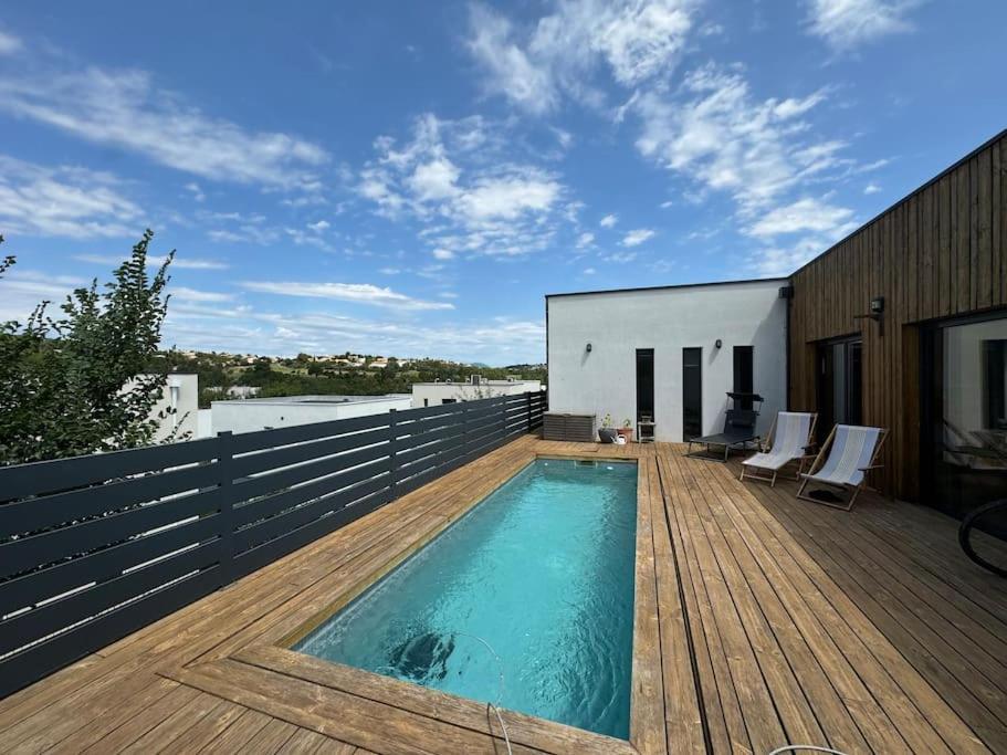 Luxury Villa With Pool And View Juvignac Exterior foto